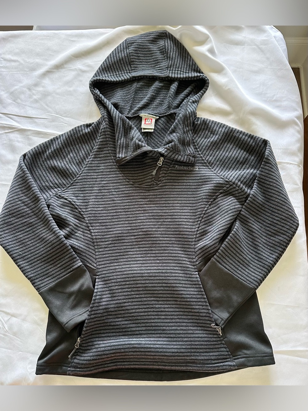 Avalanche Men’s Gray Striped Hooded Zip-Up Sweater